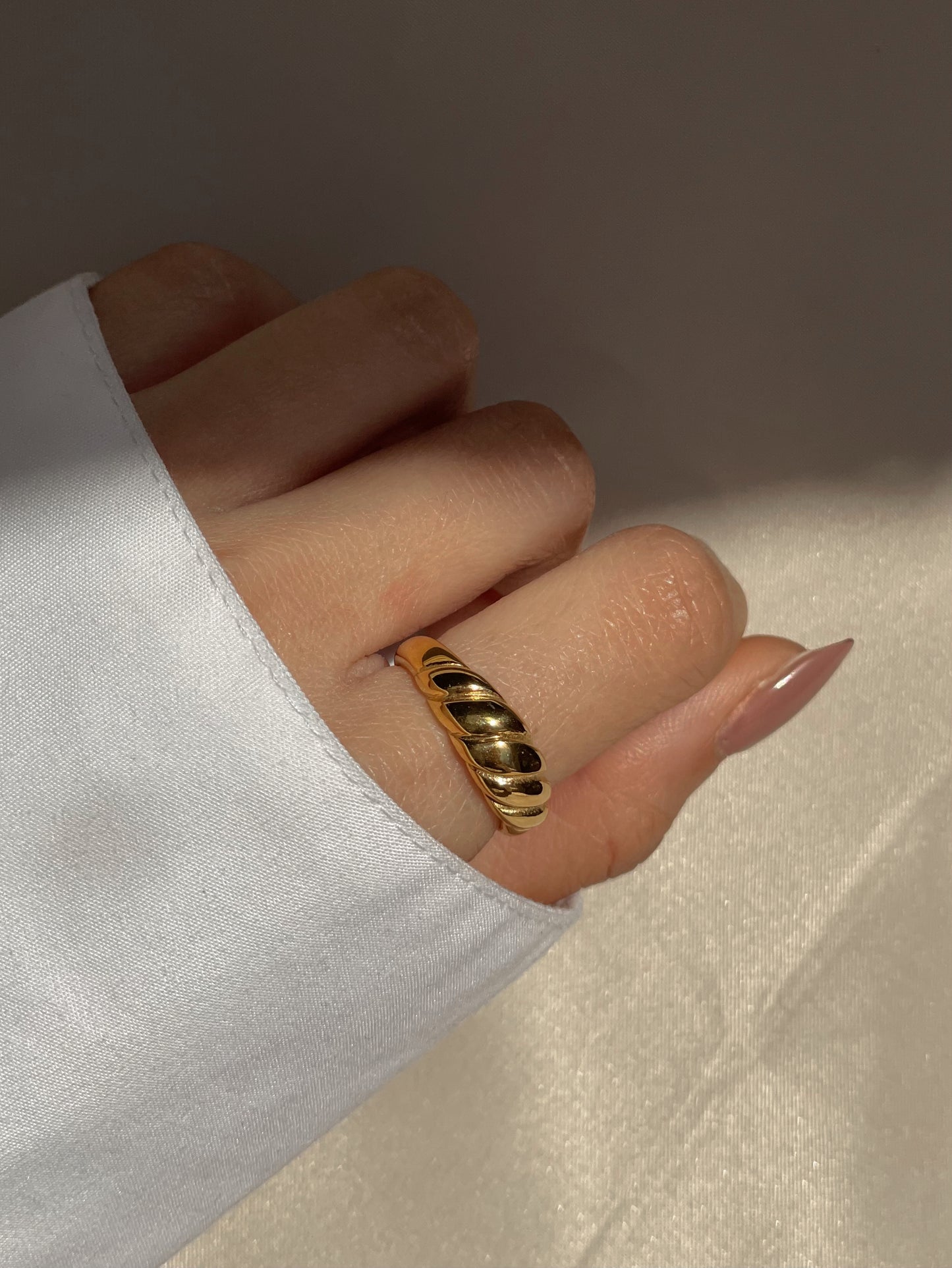 Celine Ring