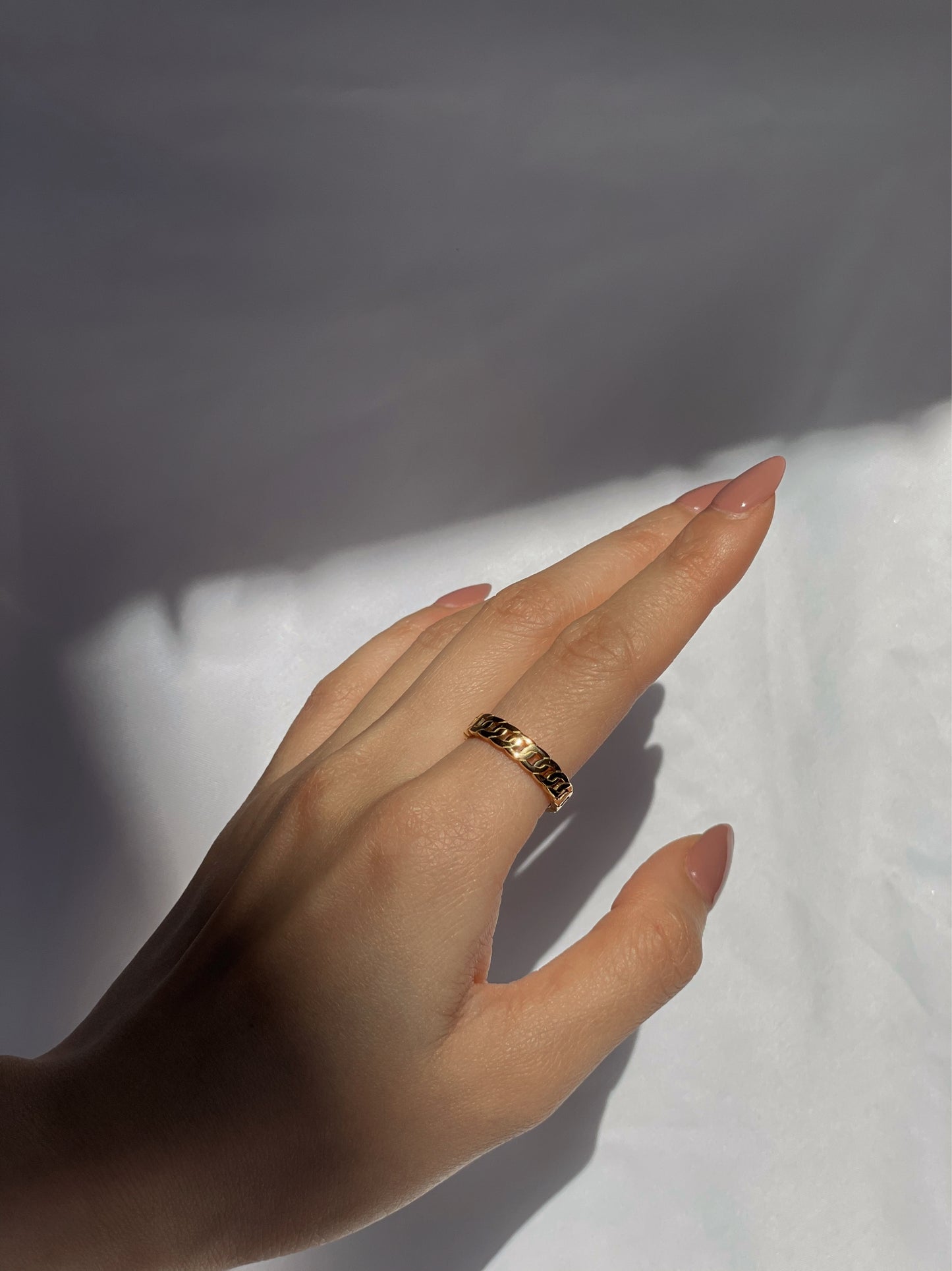 Leo Ring